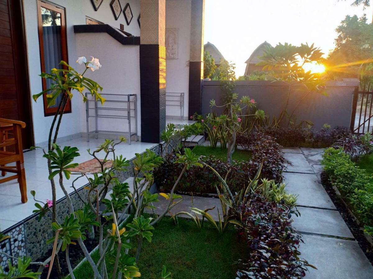 Dwiki Putra Home Stay Lembongan Extérieur photo