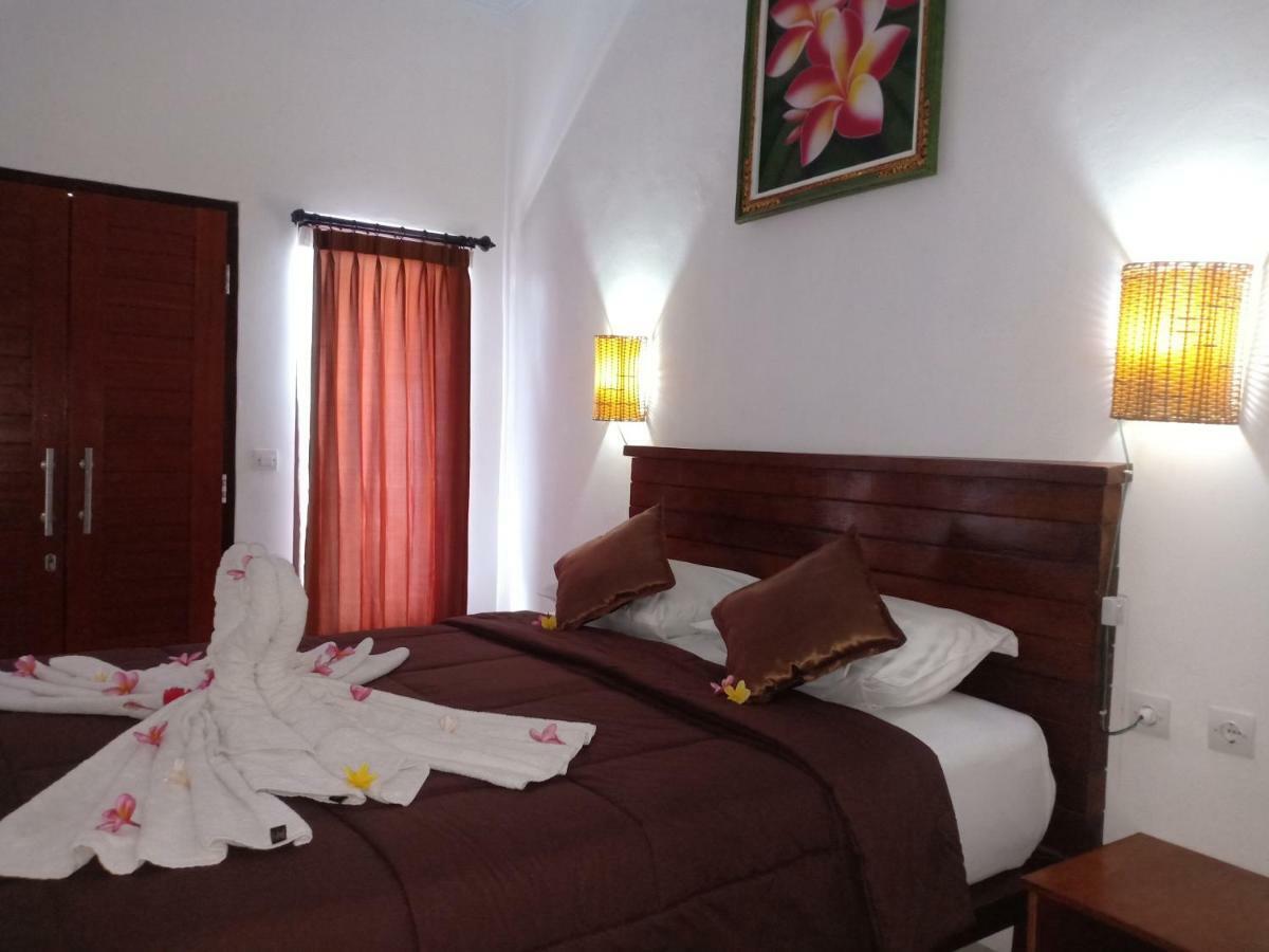 Dwiki Putra Home Stay Lembongan Extérieur photo